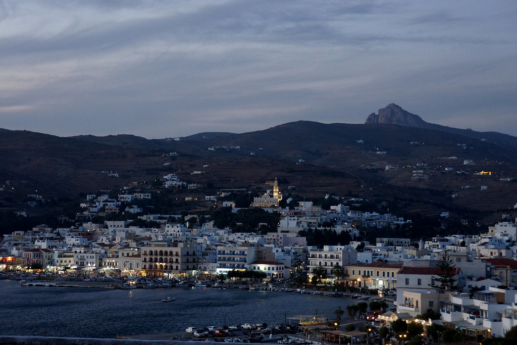 Τήνος κεντρική φωτογραφία